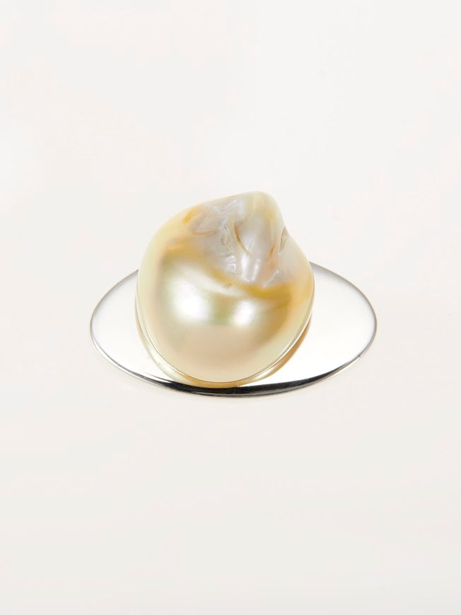 ARCH BAROQUE PEARL SIGNET RING WH