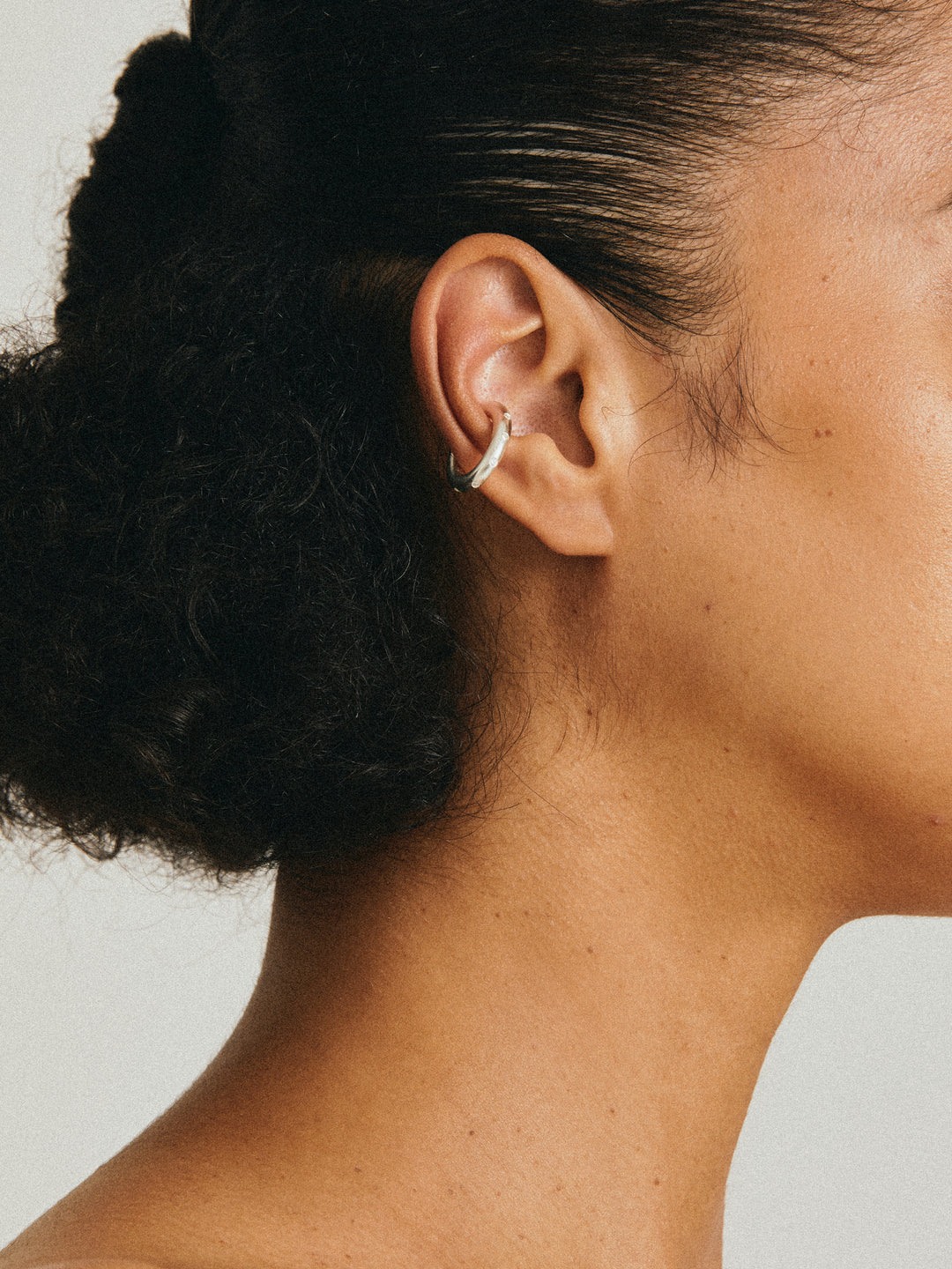 ANTWERP DIAMOND EAR CUFF
