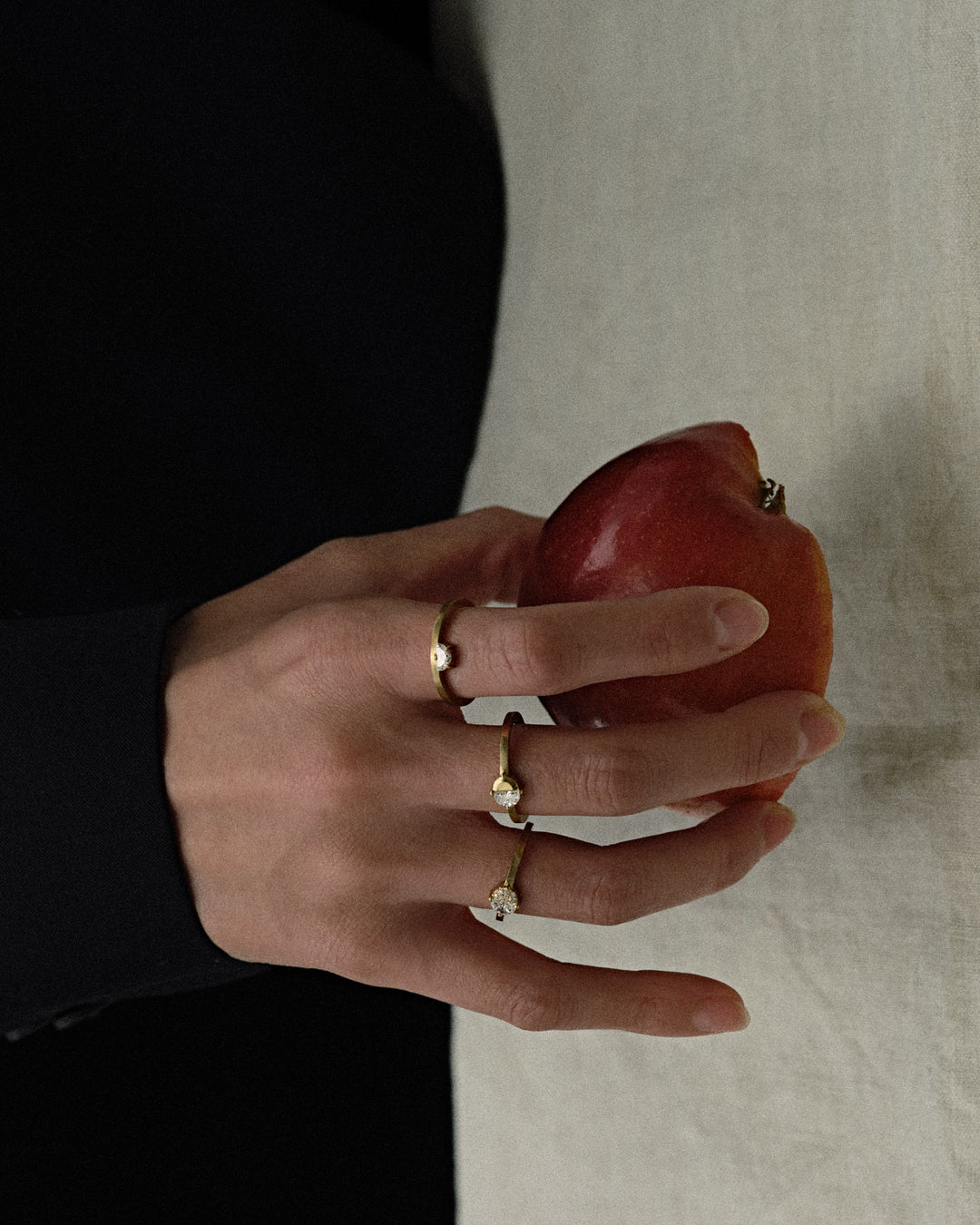 FULL MOON RICH RING