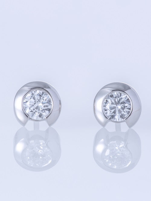 Boucles d'oreilles percées en or jaune 18 carats (0,23 carat)