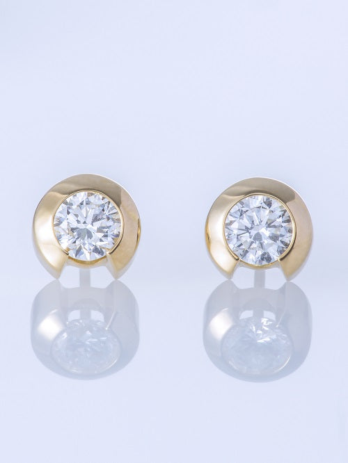 ベゼル K18YG 0.3CT ピアス