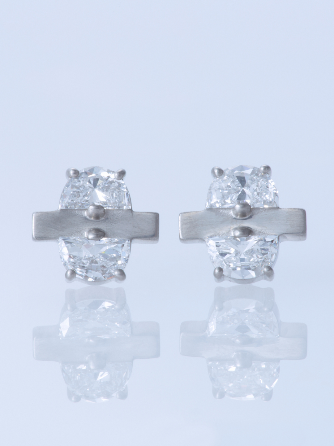 FULL MOON PIERCED EARRINGS