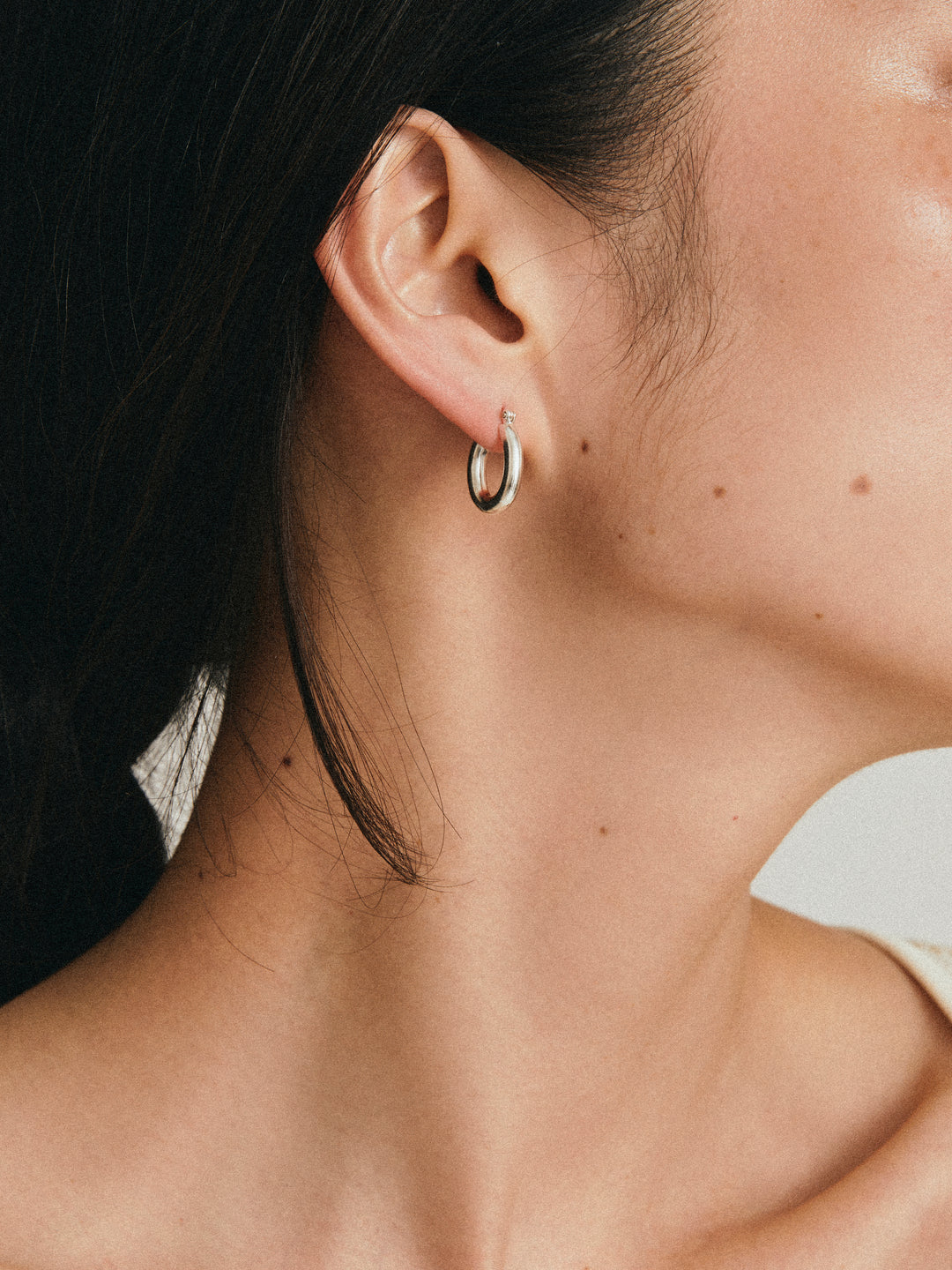 ANTWERP PIERCED EARRING