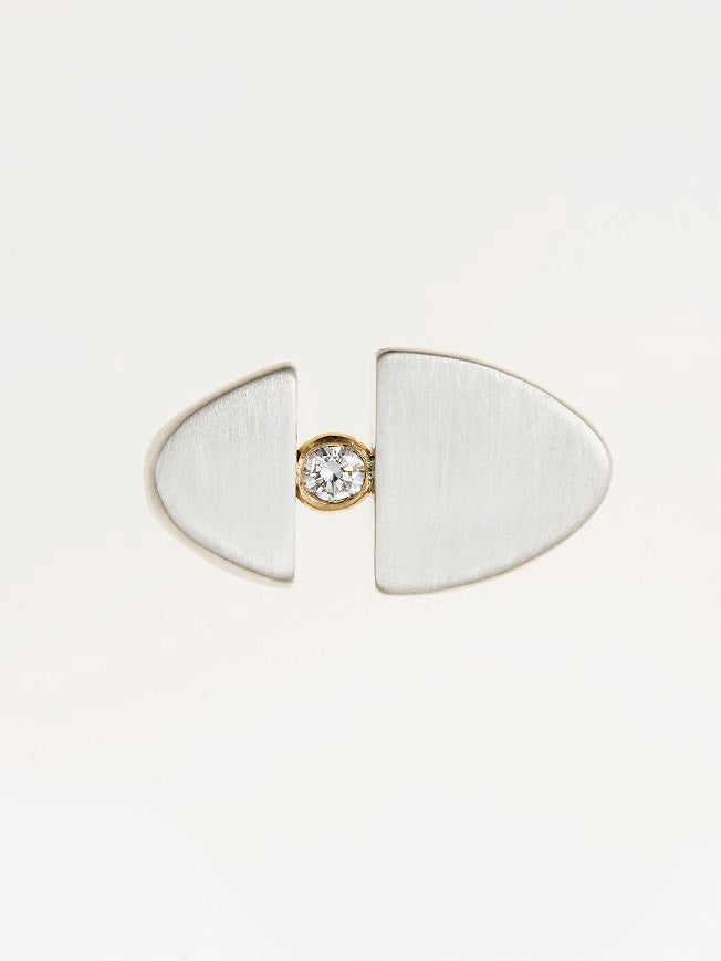 ARCH DIAMOND SIGNET RING