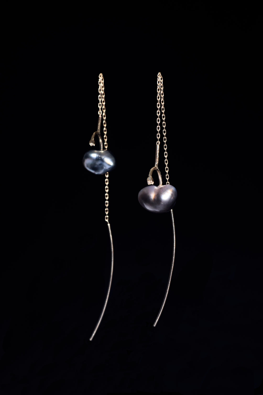 KESHI PEARL 10KYG CHAIN PIERCED EARRINGS / BLACK
