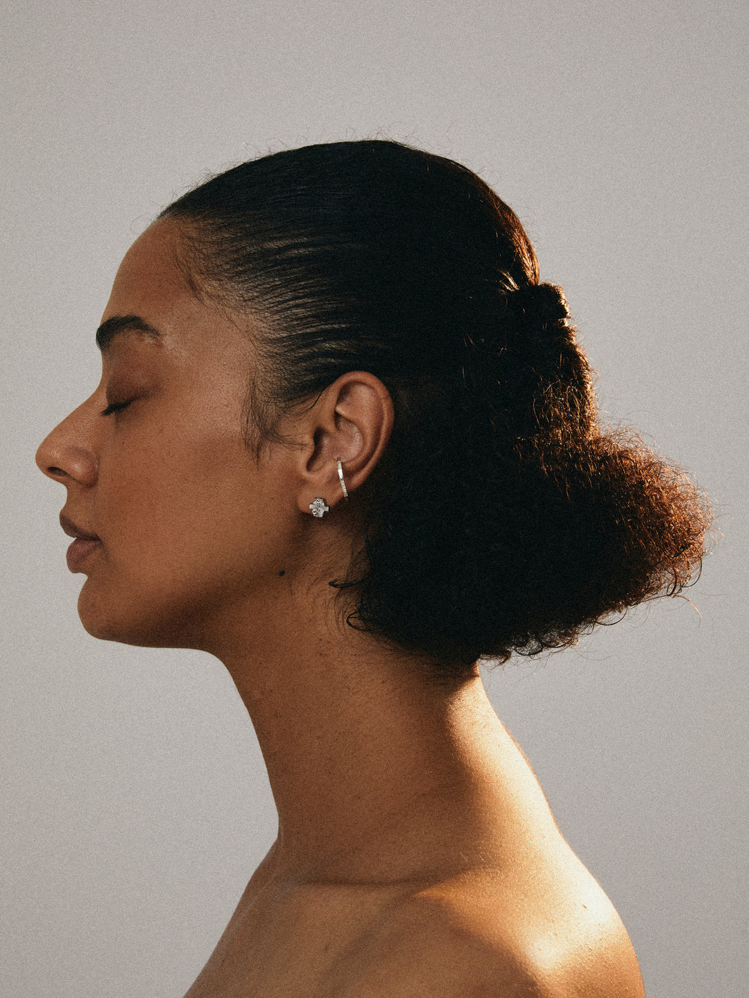 FULL MOON SV925 MELEE DIAMOND EAR CUFF