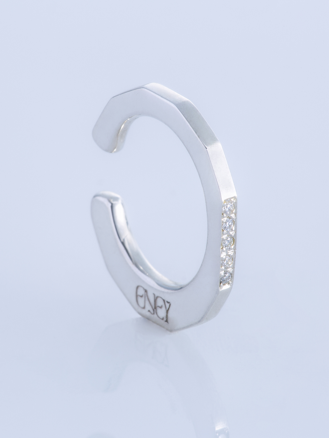 FULL MOON SV925 MELEE DIAMOND EAR CUFF