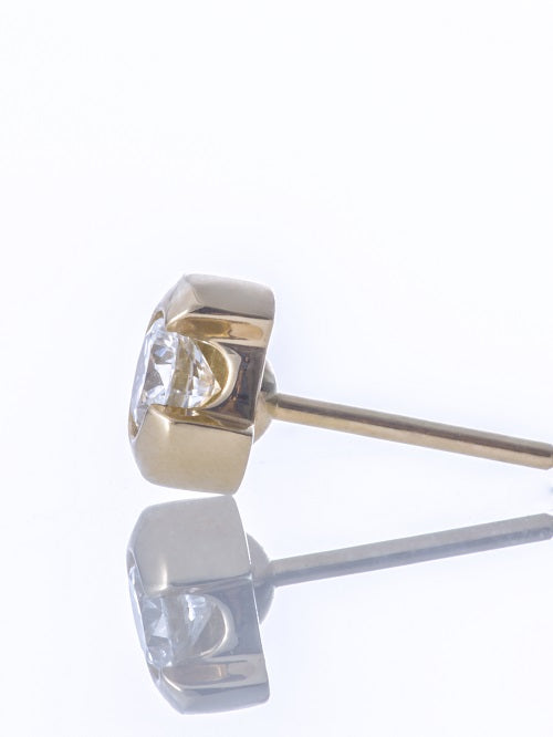 ベゼル K18YG 0.17CT ピアス