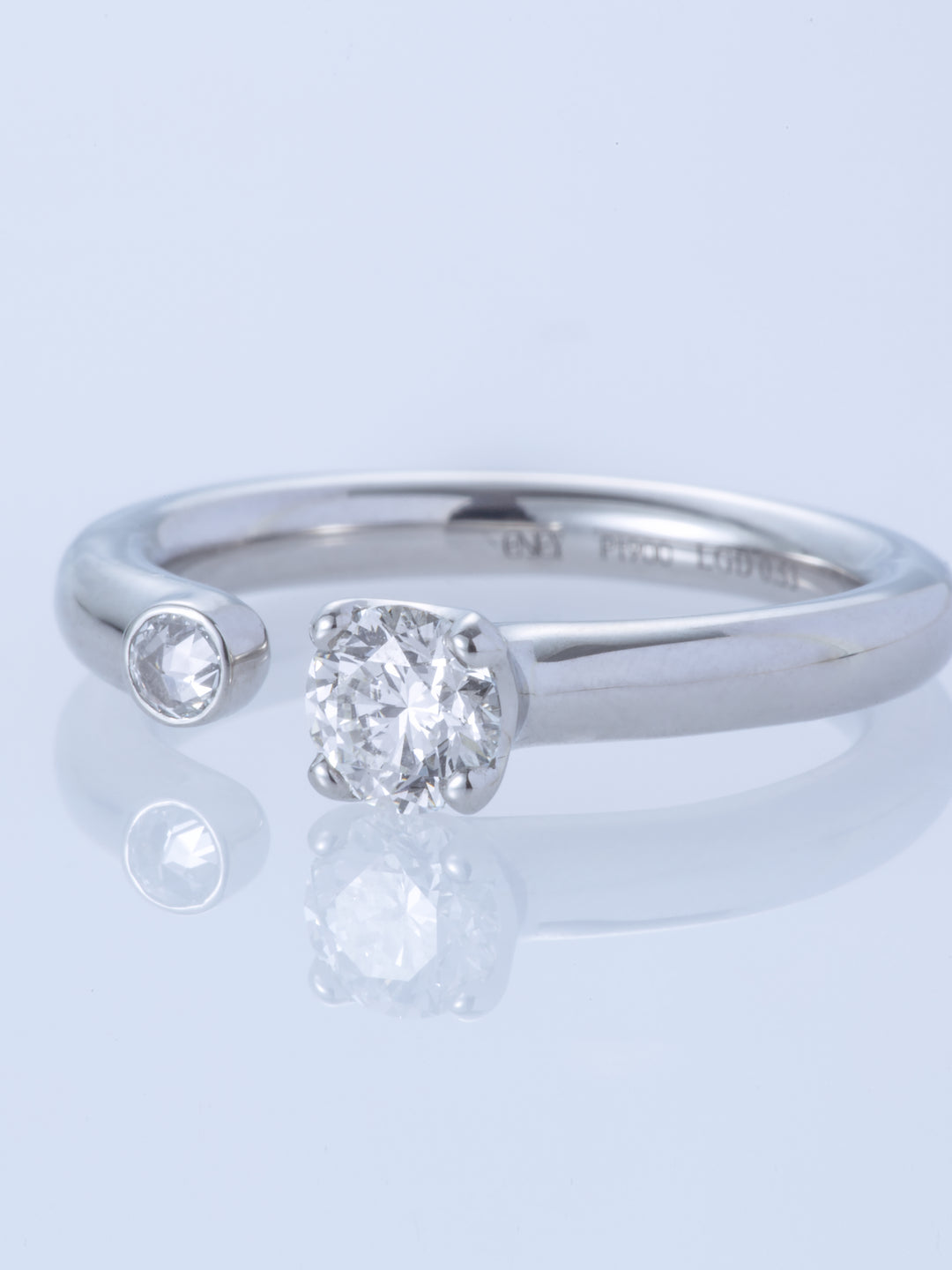 TWO PT900 ROUND/ROUND ROSE RING